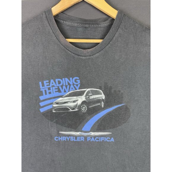 Vintage Y2K Chrysler Pacifica Leading The Way Car Promo Shirt Rare Art Graphic - Picture 3 of 9